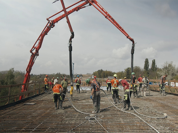 Betonáž mostu, silnice I/55, MÚK Přerov-Předmostí